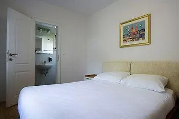 Villa Cvita 80 M From The Sea, Free Breakfast - Direct Landlord *