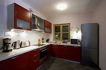 Cvita 80 M From The Sea, Free Breakfast - Direct Landlord