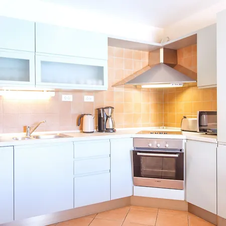 Cvita 80 M From The Sea, Free Breakfast - Direct Landlord Villa *