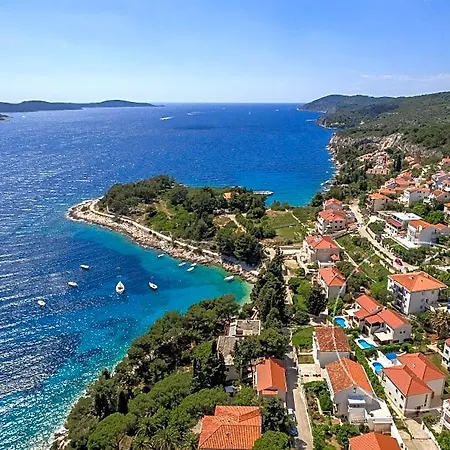 Cvita 80 M From The Sea, Free Breakfast - Direct Landlord 빌라