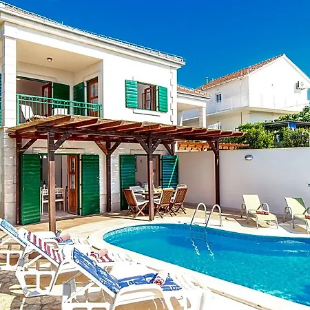 Cvita 80 M From The Sea, Free Breakfast - Direct Landlord 빌라 *
