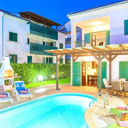 Cvita 80 M From The Sea, Free Breakfast - Direct Landlord * Hvar Town