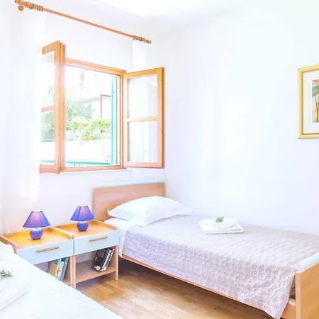 Cvita 80 M From The Sea, Free Breakfast - Direct Landlord Hvar Town