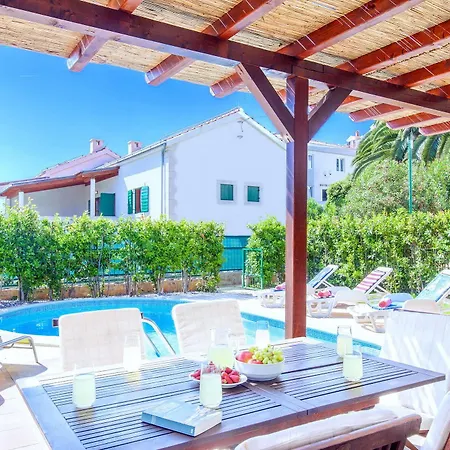 Villa Cvita 80 M From The Sea, Free Breakfast - Direct Landlord