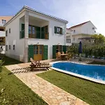 Cvita فيلة